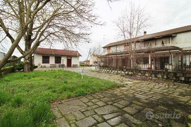 PORZIONE DI BIFAMILIARE A ZEME