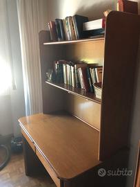 Scrivania libreria