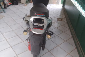 Schoter eletrico zenit