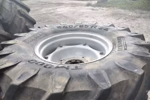 GOMME TRELLEBORG 600/65R34 e 540/65R24 con CERCHI