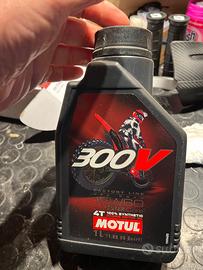 Motul V300 factory line off road