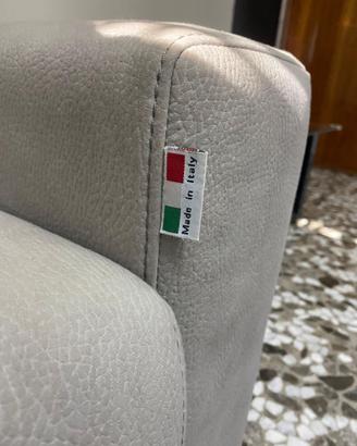 Divano matrimoniale