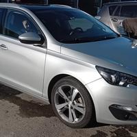 Peugeot 308 SW BlueHDi S&S allure