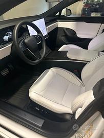 Tesla model S Plaid