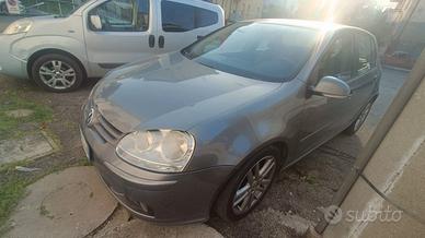 Golf 5 da sistemare