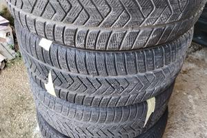 pneumatici Pirelli Scorpion Winter 254/45 20