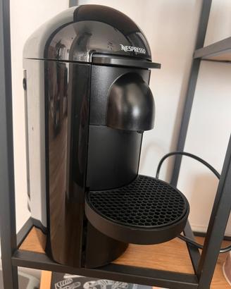 Macchinetta del caffè nespresso plus