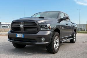 DODGE RAM 1500 SPORT anno 2016