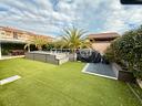 appartamento-con-giardino-e-piscina