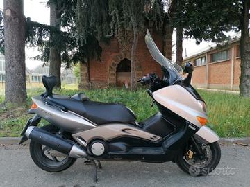 Yamaha TMax 500-Tagliandato- Parabrezza- Schienale
