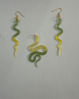 Parure artigianale in resina