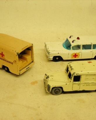 MATCHBOX  3  AMBULANZE