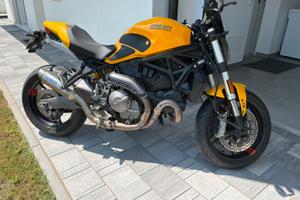 Ducati monster 821