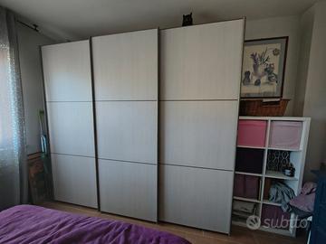 Armadio tre ante scorrevoli