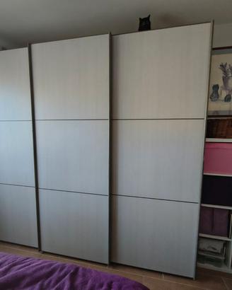 Armadio tre ante scorrevoli