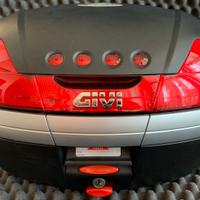 Bauletto 46 lt GIVI con Schienale Passeggero