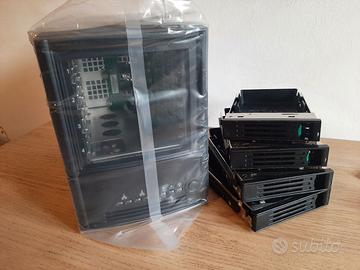 NAS Intel SS4000-E  con imballo - New Old Stock