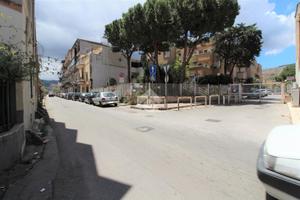 4 LOCALI A PALERMO