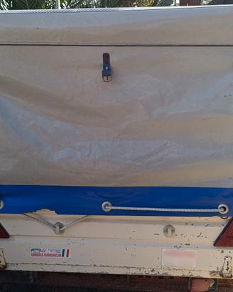Carrello UMBRA Rimorchi bianco con gabbia cani  