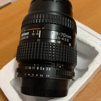 “Zoom Nikon AF Nikkor 3.5-4.5/28-70"