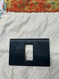 Placchetta interruttore luce o presa corrente