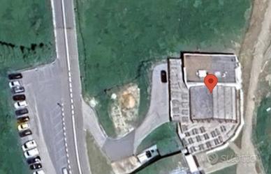 Immobile in asta di 1105 m² con 3 locali e box aut