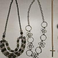 Collane artigianali e orecchini