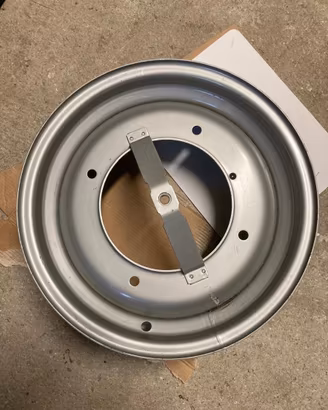 Cerchio  12"  fiat 500 F L originale dell'epoca