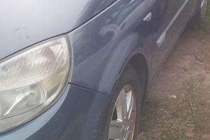 Macchina buona stato 