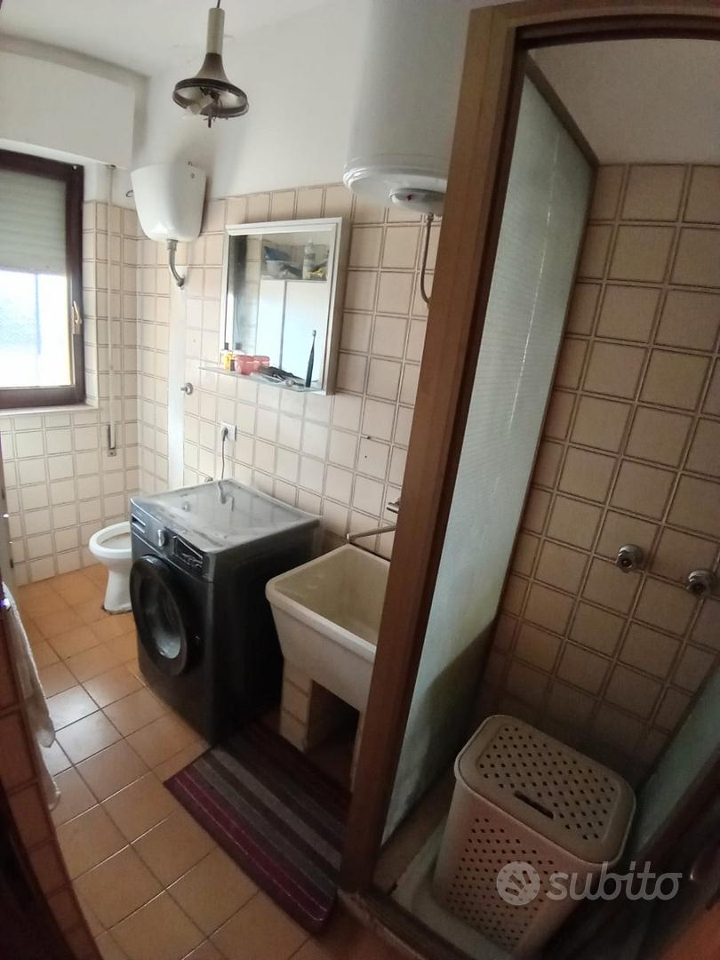 Ampio libero su tre lati via libeccio - Altro
