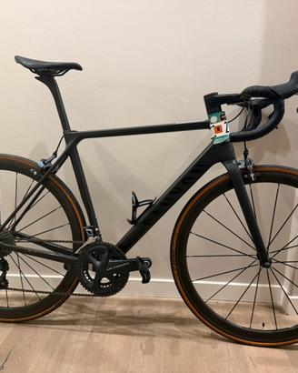 Canyon Ultimate CF SL 8