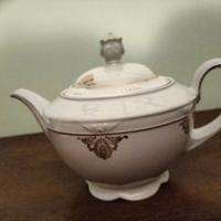 Teiera in porcellana