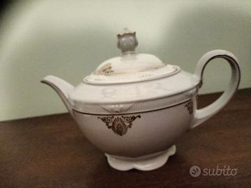 Teiera in porcellana