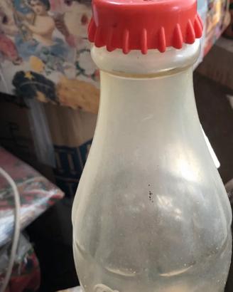 50 bottiglie Coca-Cola Salvadanaio