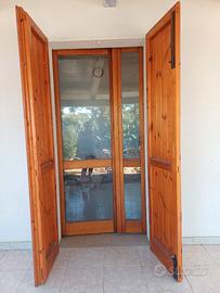 Portelloni porte e finestre tutto in abete