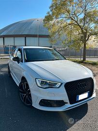 Audi A3 8v 1.6 TDI - S line - Full Optional