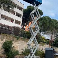 Piattaforma aerea usata verticale GENIE GS 1930