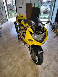 SUZUKI GSX R 600K1