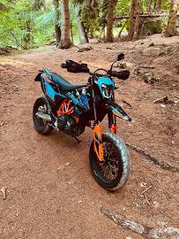 KTM 690 smc r 2022