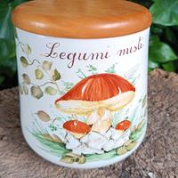 Barattoli e appoggiamestolo in ceramica