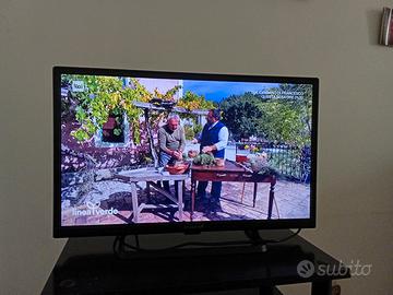 TV TECHLIFE 24" LED DVB-T2 - Ritiro a Bari
