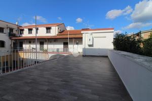 2 LOCALI A CASAGIOVE