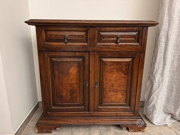 Mobili piccola credenza
