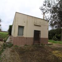 Terreno con fabbricato c.da Fallacchia V.Castelli