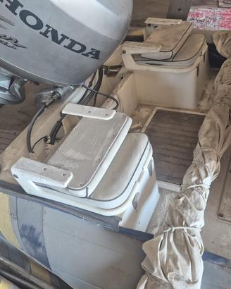 Honda 90 CV 4 tempi – € 2.000 / Permuta con 115 CV