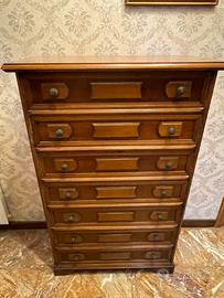 Cassettiera in legno con 7 cassetti