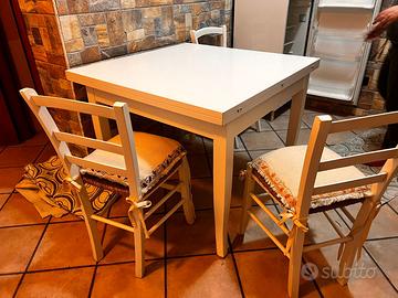 2 SEDIE IN LEGNO-BIANCO-SEDUTA 40X47-ALTEZZ.88
