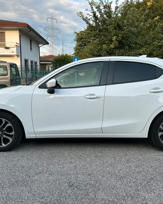 Mazda 2 1500cc 90cv Exceed
