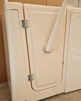 Vasca da bagno per anziani e disabili