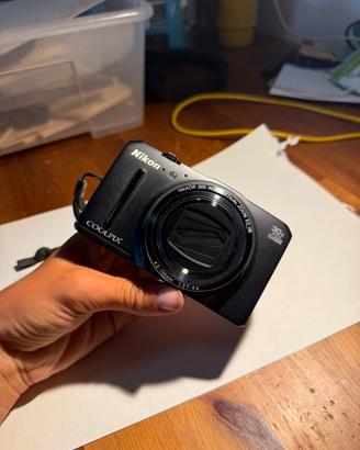 Nikon Coolpix S9700